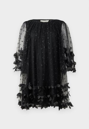 Schwarzes Kleid mit transparenten, sternmusternden Ärmeln und floralen Stoffakzenten am Saum und an den Bündchen. Runder Ausschnitt, entspannter Schnitt.