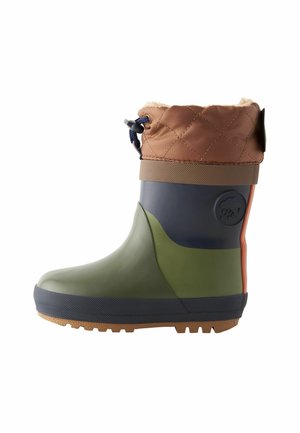 Botte d’hiver imperméable pour enfant avec semelle en caoutchouc verte, partie médiane bleu marine, dessus en tissu marron matelassé et doublure en polaire.
