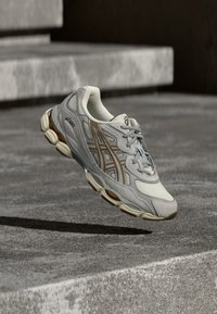 Non selezionato, cream/cement grey