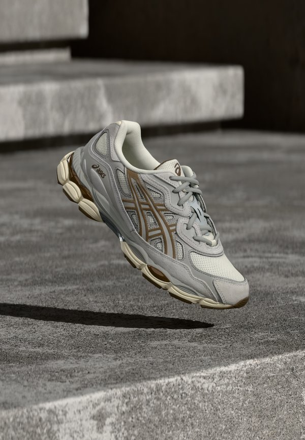 GEL-NYC UNISEX - Pantofi sport - cream/cement grey