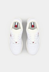 Thumbnail Image 7
