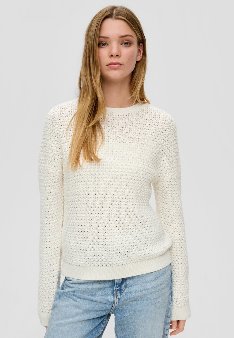 QS MIT MUSTER - Strickpullover - creme
