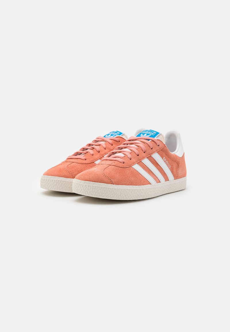 adidas Originals GAZELLE UNISEX - Trainers - clay/footwear white/core white/light pink - Zalando.co.uk adidas Originals GAZELLE UNISEX - Trainers - clay/footwear white/core white/light pink - Zalando.co.uk