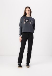 GAP HERITAGE CREW - Felpa - cast iron