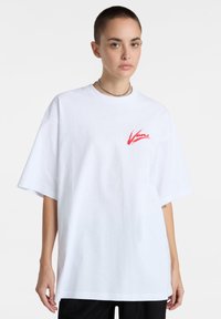 Vans BRUSH SCRIPT LOOSE FIT - Triko s potiskem - white racing red