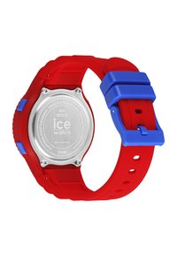 Reloj de silicona rojo con acentos azules y fondo de acero inoxidable. Sus características incluyen una correa duradera y una resistencia al agua de 100 metros.