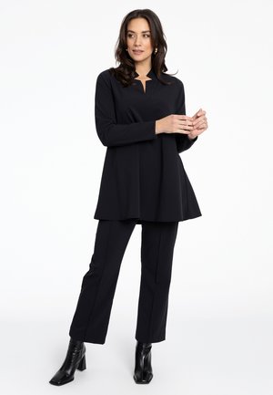 CIGARETTE FIT - Stoffhose - black