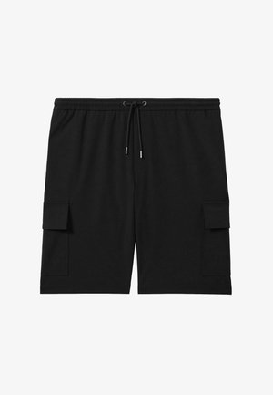 Crne cargo kratke hlače izrađene od mekog materijala, s elastičnim pojasom i uzicom, dva bočna džepa i ležernim krojem.