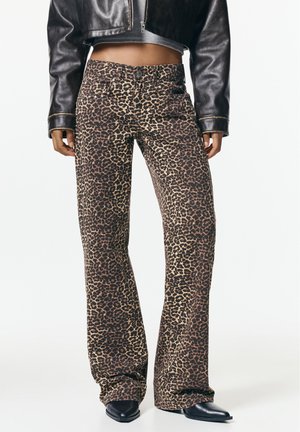 Straight leg jeans - brown