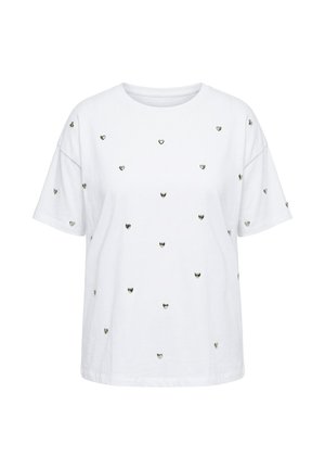 Hvid T-shirt med korte ærmer og små sølvfarvede hjerteformede nitter spredt på forside og ærmer, rund halsudskæring, afslappet pasform.