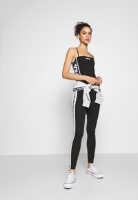Fila TOKADO CROPPED  - Top - black