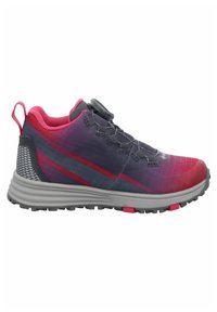 Scarpa sportiva viola e rosa con tomaia in rete, suola grigia, sistema di laccio rapido e collare imbottito. Presenta un motivo testurizzato.