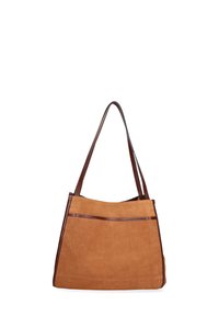 Borsa a spalla in suede beige con rifiniture in pelle marrone scuro, ampia tasca principale e tasca esterna. Lunghe tracolle per trasportarla.