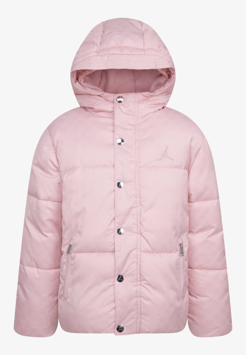 Růžová prošívaná bunda s kapucí, s prošívanou texturou, stříbrnými kovovými knoflíky a postranní kapsou na zip. Jemné logo značky na hrudi.