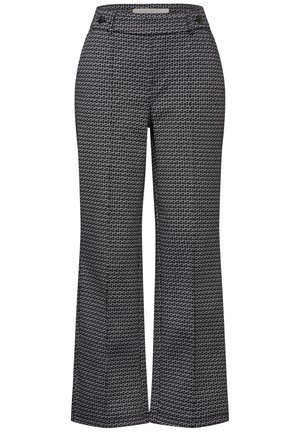 Pantalones acampanados con un patrón geométrico en blanco y negro, que presentan una tela suave, una cintura de altura media y dos bolsillos frontales con botones.