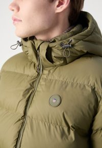 GANT ACTIVE CLOUD MID LENGTH - Vinterfrakke - juniper green