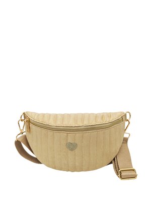 Sac banane matelassé beige avec fermeture éclair dorée, sangle beige réglable, et petit cœur brodé au centre avant.