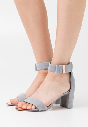 Ted Baker, Sandales - grey
