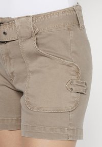 Koroshi Džinsa auduma šorti - beige