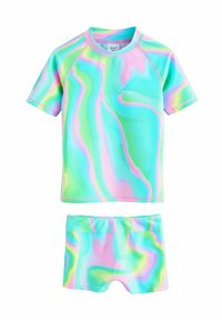 Set da bagno a maniche corte in tessuto leggero e elasticizzato. Presenta un motivo astratto a swirl blu, rosa e verde. Include un top e pantaloni shorts.