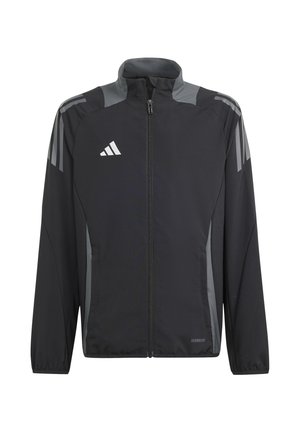 Zwarte sportjack gemaakt van lichtgewicht materiaal, met een hoge kraag, grijze accenten, ritssluiting en zijzakken. Adidas-logo zichtbaar.