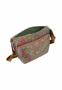 Borsa a tracolla multicolore con motivi e accenti marroni, tasche con zip, tracolla regolabile e fodera interna verde. Presenta un design paisley.