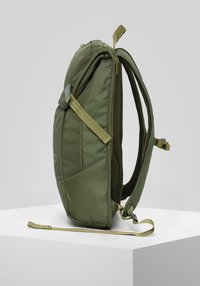AEVOR DAYPACK - BLACK ECLIPSE - Tagesrucksack - olive
