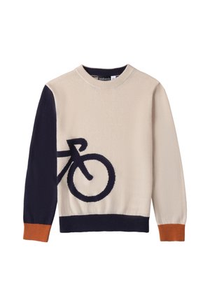 Suéter crema con una manga azul marino y un gráfico de bicicleta. Tiene un cuello redondo, puños acanalados y un acento naranja en el dobladillo.