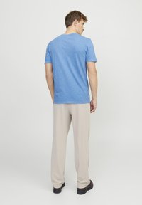 Jack & Jones ESPLIT NECK NOOS - T-shirts basic - pacific coast