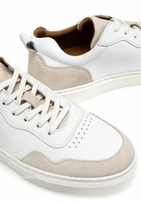 OCHNIK - Sneakersy niskie