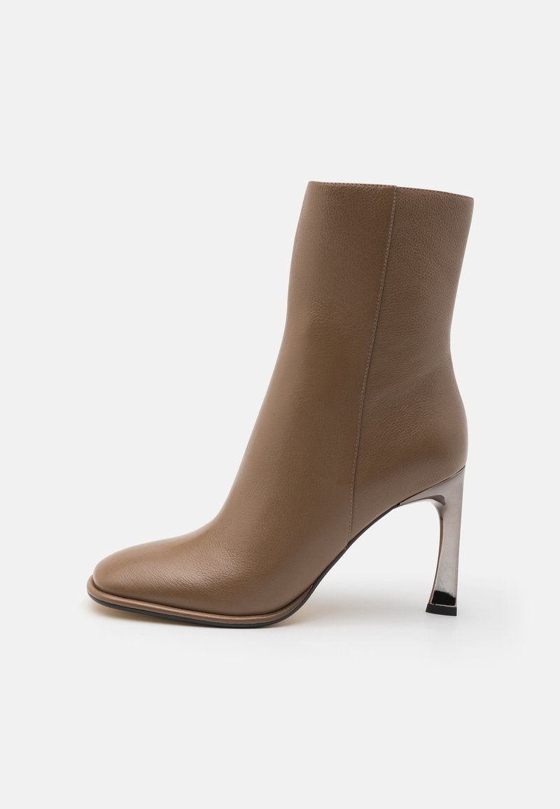 MICHAEL Michael Kors KELSEA BOOTIE - High heeled ankle boots - driftwood