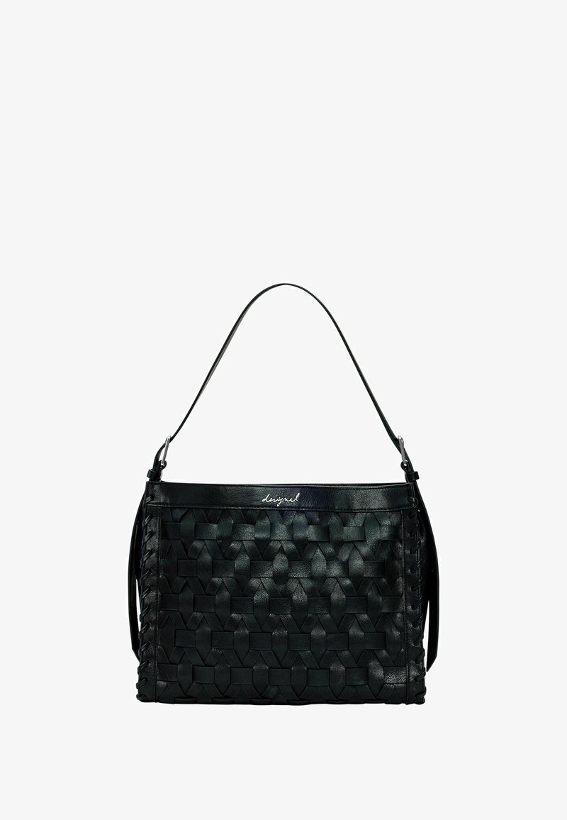 Crna kožna torba sa tkanim uzorkom, ravnog pravokutnog oblika, jednim naramenicom i diskretnim logotipom sprijeda.