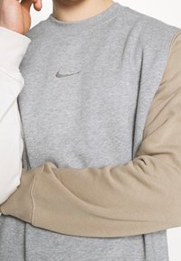 Nike Sportswear Sweatshirt - grey