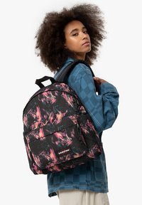 Eastpak DAY PAK'R - Mochila - flame orange