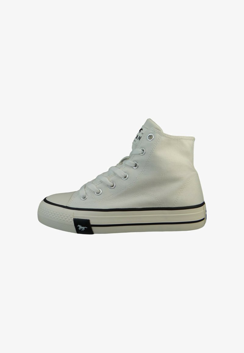 Białe trampki typu high-top z płótna na czarnej gumowej podeszwie, okrągłym nosku i widocznym szwie. Posiadają sześć oczek i naszywkę z logo po boku.