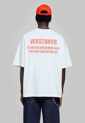 WRSTBHVR, WRSTBHVR T-SHIRT STUDIO V14 T-SHIRT UNISEX - Μπλουζάκι με στάμπα - ice melt