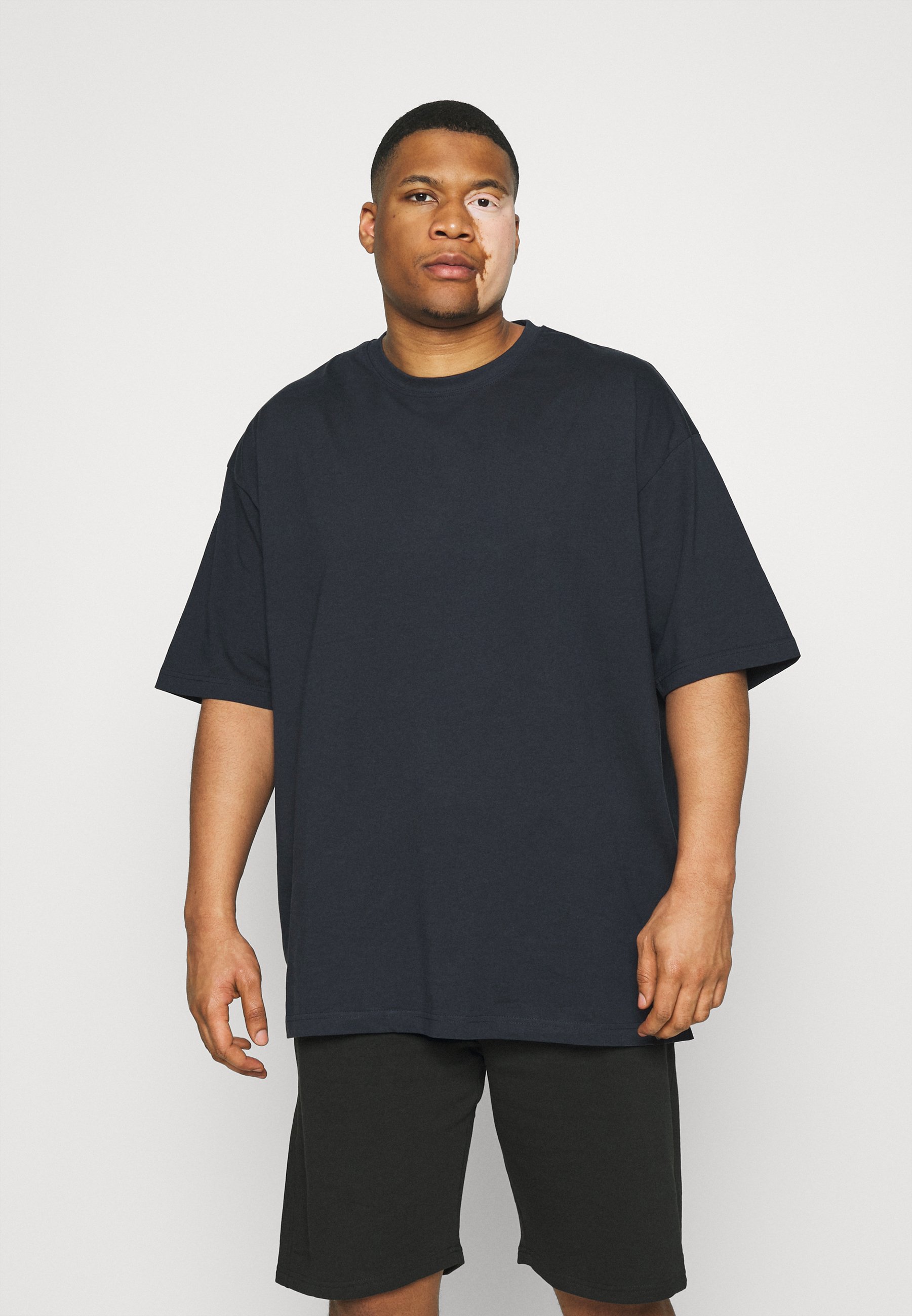 over sized tee