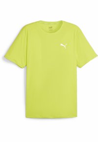 Camiseta deportiva de manga corta verde lima, fabricada con tejido ligero, con un logo blanco de Puma en el lado izquierdo del pecho y un cuello redondo.