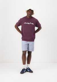 Thumbnail Image 2