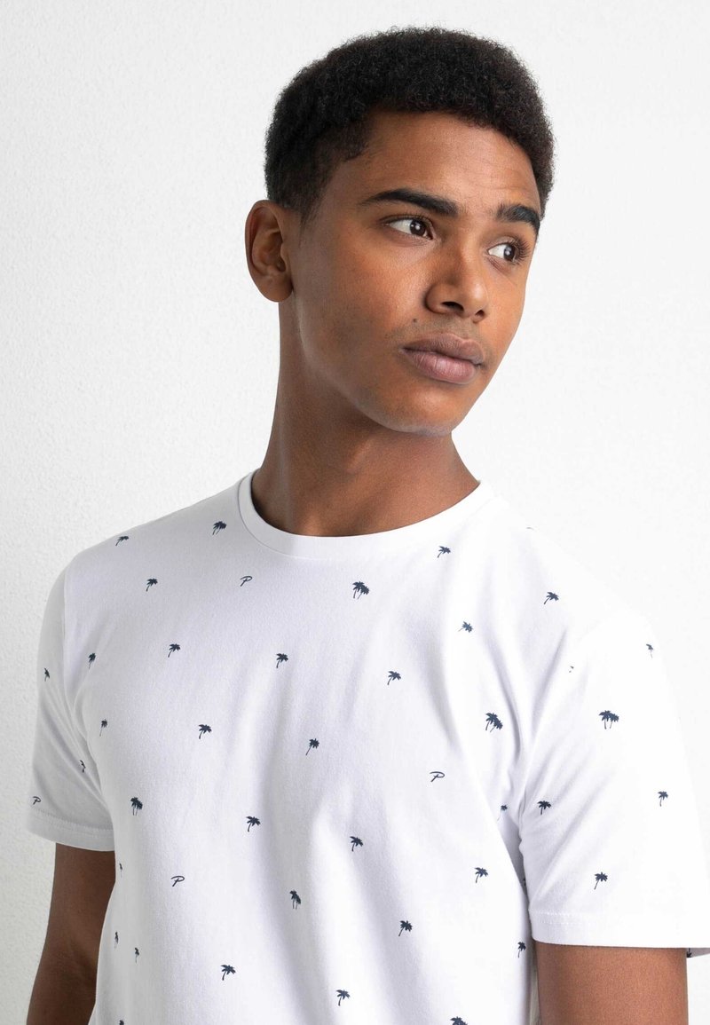 Herren T-Shirts basic | Petrol Industries SUMMERY T-Shirt print bright white/weiß - YK99969 Herren T-Shirts basic | Petrol Industries SUMMERY T-Shirt print bright white/weiß - YK99969