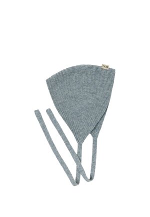 Hellblauer gestrickter Wollmütze mit langen Bändern und kleinem "GOBI"-Etikett an der Seite, entworfen zum Unter-dem-Kinn-Binden.