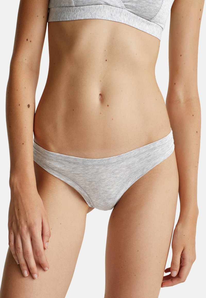 United Colors of Benetton - Stringi