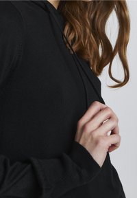 b.young Luvtröja - black denim