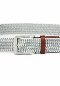 Cintura intrecciata grigia con motivo a spina di pesce, dotata di una fibbia in metallo argentato e di un fermacintura in pelle marrone. Il tessuto testurizzato arricchisce il design.