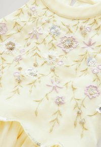 Next REGULAR FIT - Festklänning - lemon yellow