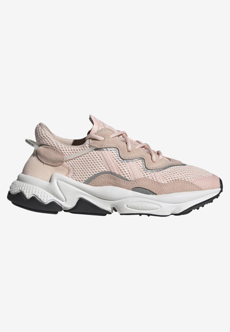 baby pink ozweego