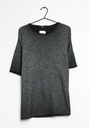 Tigha Trui - black