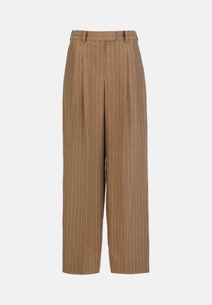 Brune, højtaljede bukser med vide ben og hvide, vertikale nålestriber samt indbygget bælte på en ensartet lys baggrund.