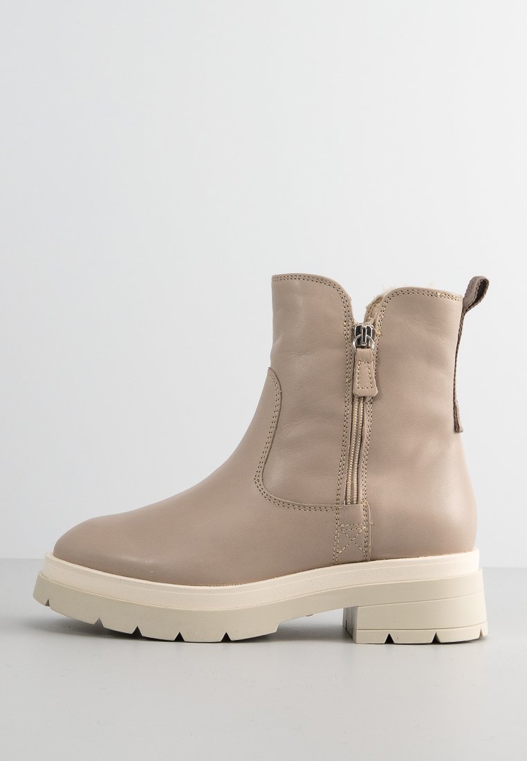 Botine cu platformă