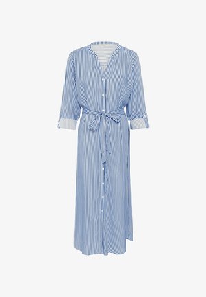 Niebiesko-biała długa sukienka koszulowa w pionowe paski, z guzikami z przodu, rękawami do połowy łokcia oraz pasującym paskiem wiązanym w talii.